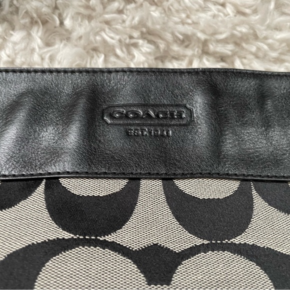 Coach Signature Collection Logo Fabric and Leather Hobo Handbag - Picture 5 of 12